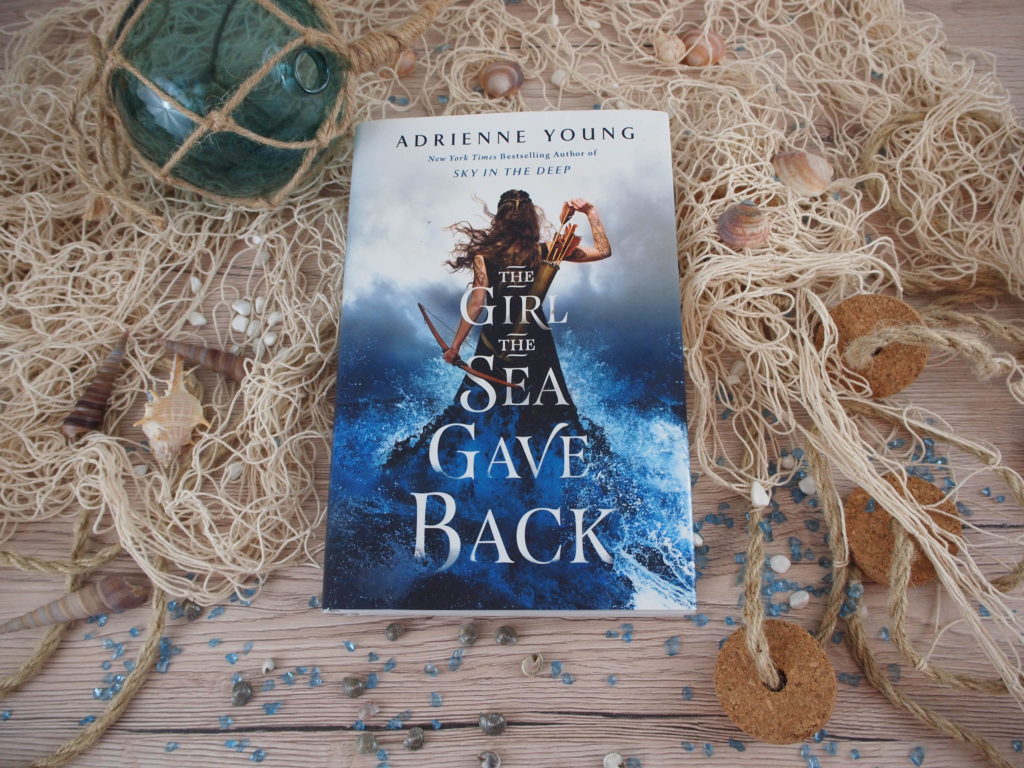 Adrienne Young - The Girl the Sea Gave Back: Sky and Sea 2